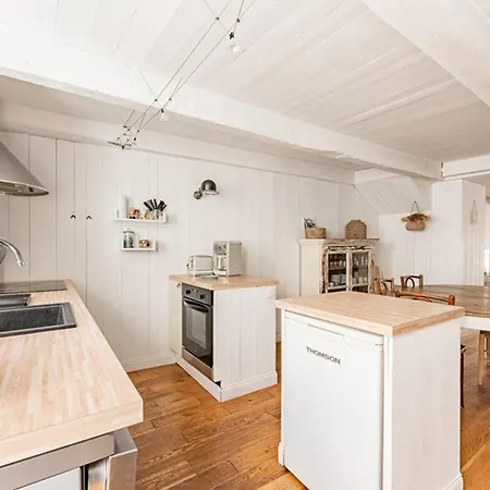 Maison De Charme Au Cœur De St-martin-de-ré - 6 Pers. - Fr-1-835-40 Saint-Martin-de-Ré