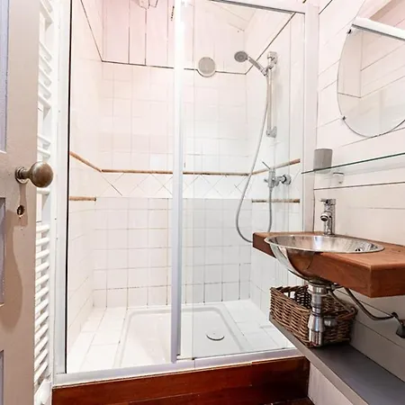 Maison De Charme Au Cœur De St-martin-de-ré - 6 Pers. - Fr-1-835-40 * Saint-Martin-de-Ré